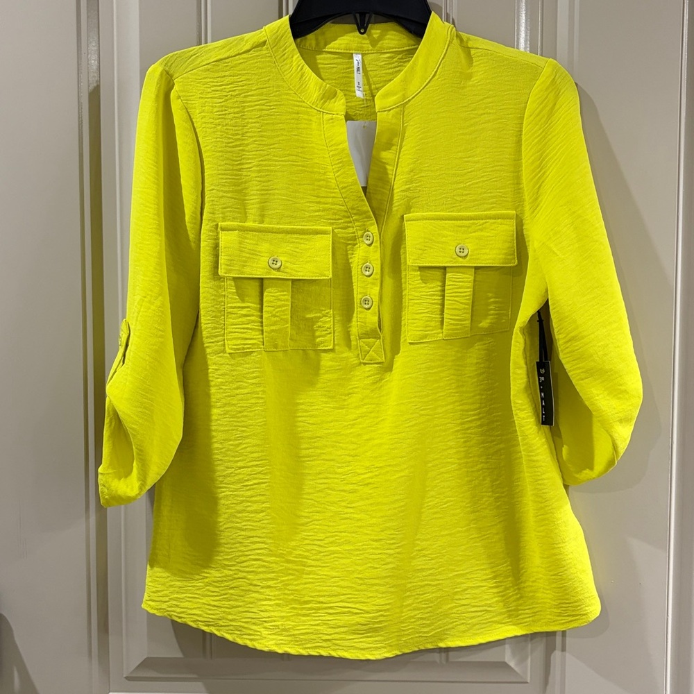 Women’s Blouse By 3rd+Malt Brand.  NWT!